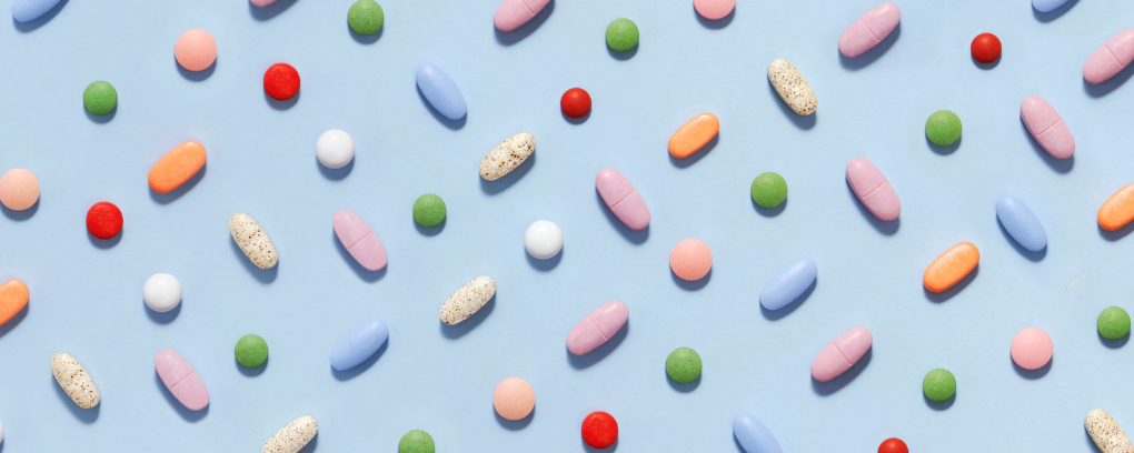 coni gelato con preparato in polvere