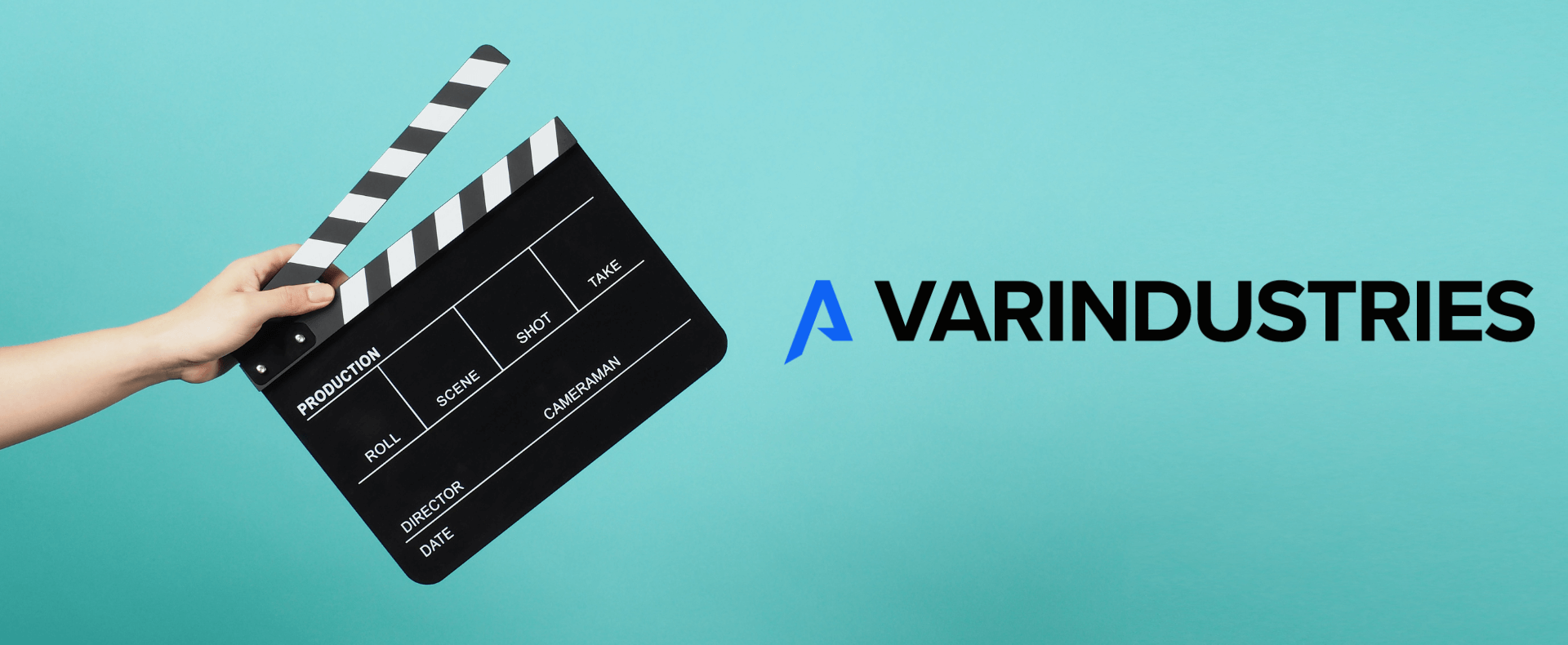 Cinepresa cinematografica con logo var industries affianco