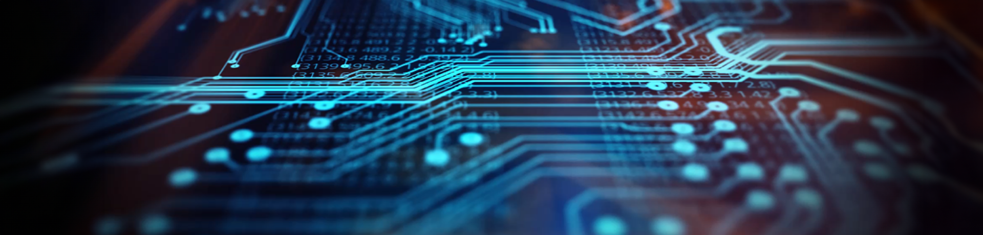 Circuito elettronico con tracce luminose e dettagli nitidi