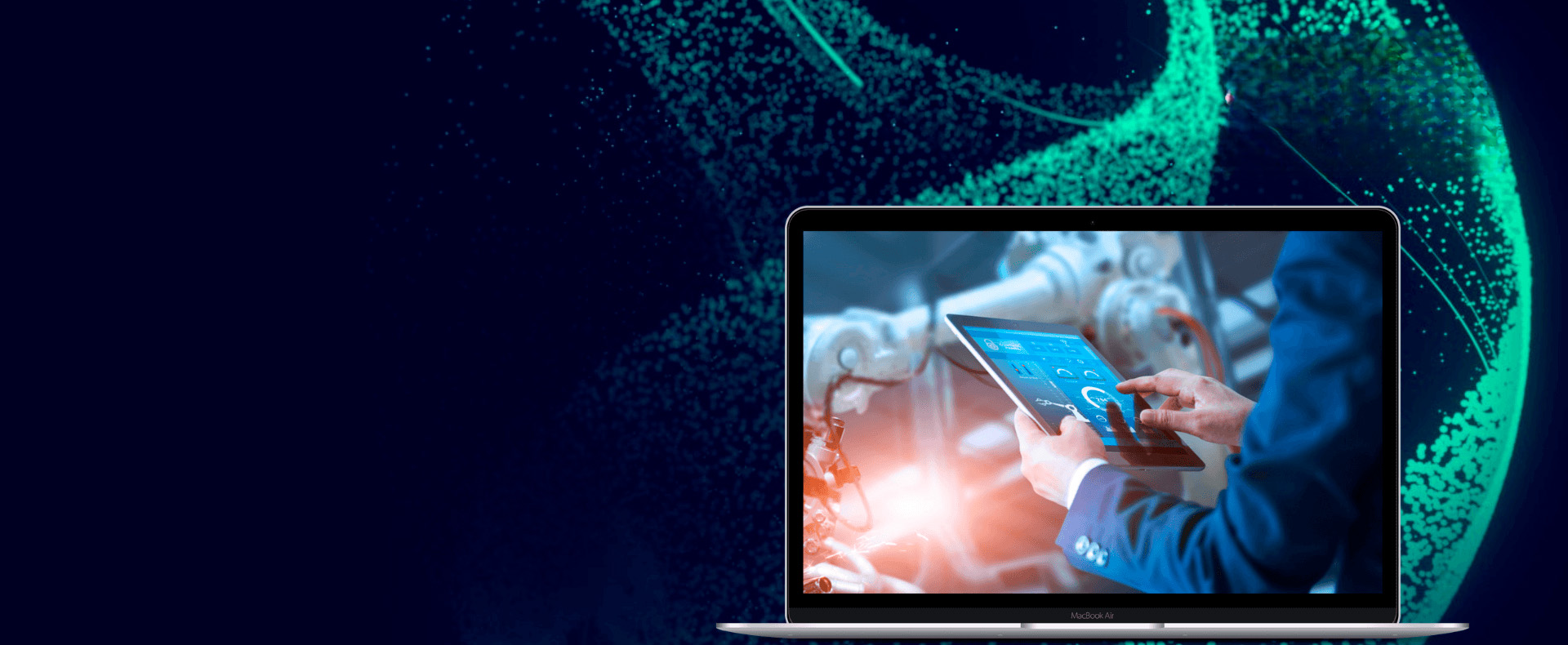 Schermata di un laptop che mostra un operatore che interagisce con un robot tramite tablet, in un ambiente tecnologico avanzato